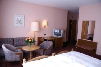 Michels Stern Hotel Marktbreit Ruang foto